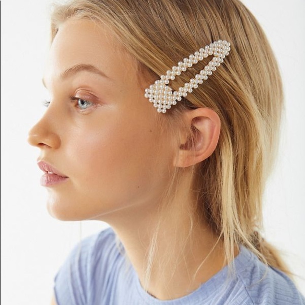 Pearl Hair Clip
